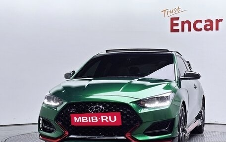 Hyundai Veloster II, 2021 год, 2 220 000 рублей, 2 фотография
