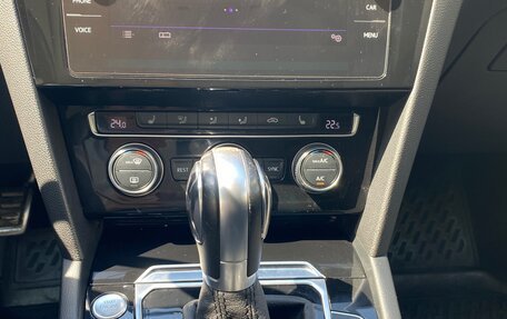 Volkswagen Passat B8 рестайлинг, 2017 год, 1 715 000 рублей, 8 фотография