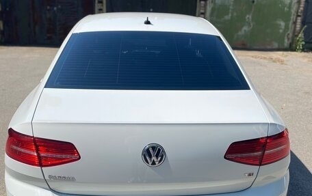Volkswagen Passat B8 рестайлинг, 2017 год, 1 715 000 рублей, 2 фотография