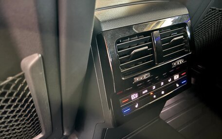 Volkswagen Touareg III, 2019 год, 5 000 000 рублей, 26 фотография