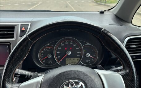 Toyota Ractis II, 2011 год, 930 000 рублей, 14 фотография