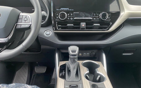 Toyota Highlander, 2025 год, 5 050 000 рублей, 10 фотография