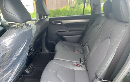 Toyota Highlander, 2025 год, 5 050 000 рублей, 18 фотография