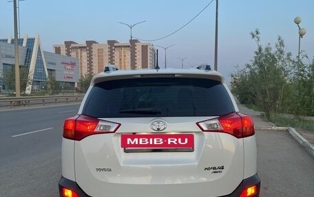 Toyota RAV4, 2013 год, 2 330 000 рублей, 5 фотография