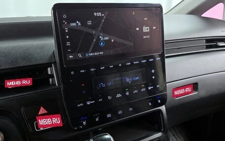 Hyundai Staria, 2021 год, 2 435 000 рублей, 8 фотография