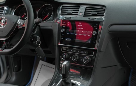 Volkswagen Golf VII, 2020 год, 1 819 000 рублей, 12 фотография