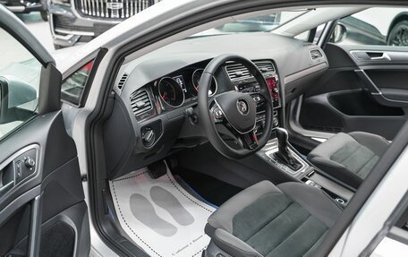 Volkswagen Golf VII, 2020 год, 1 819 000 рублей, 6 фотография