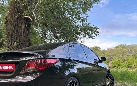 Hyundai Solaris II рестайлинг, 2013 год, 789 000 рублей, 2 фотография