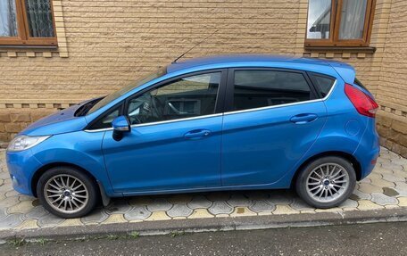 Ford Fiesta, 2010 год, 700 000 рублей, 2 фотография
