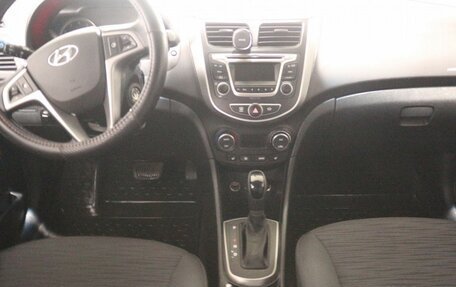 Hyundai Solaris II рестайлинг, 2016 год, 1 220 000 рублей, 13 фотография