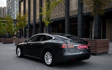 Tesla Model S I, 2018 год, 3 100 000 рублей, 5 фотография