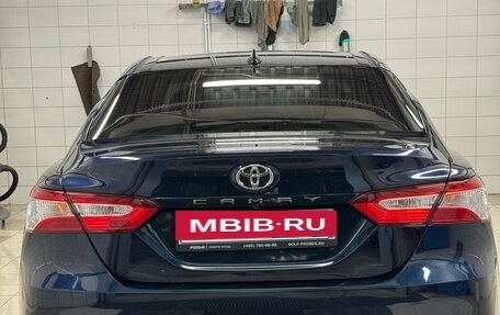 Toyota Camry, 2020 год, 2 850 000 рублей, 7 фотография