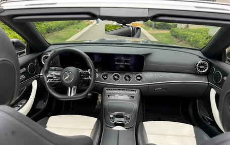 Mercedes-Benz E-Класс, 2022 год, 5 320 000 рублей, 14 фотография
