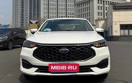 Ford Escort, 2022 год, 1 000 000 рублей, 2 фотография