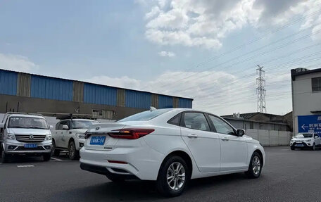 Ford Escort, 2022 год, 1 000 000 рублей, 28 фотография