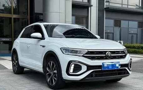Volkswagen T-Roc I, 2024 год, 1 981 840 рублей, 3 фотография