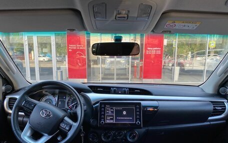 Toyota Hilux VIII, 2021 год, 5 200 000 рублей, 8 фотография