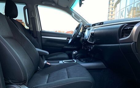 Toyota Hilux VIII, 2021 год, 5 200 000 рублей, 11 фотография