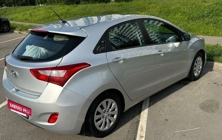 Hyundai i30 II рестайлинг, 2015 год, 1 020 000 рублей, 3 фотография