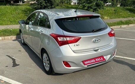 Hyundai i30 II рестайлинг, 2015 год, 1 020 000 рублей, 4 фотография