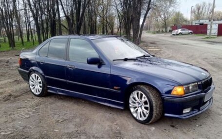 BMW 3 серия, 1994 год, 330 000 рублей, 2 фотография