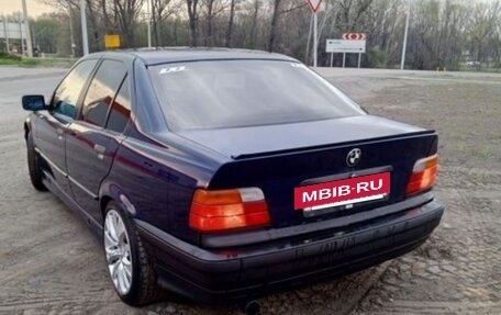 BMW 3 серия, 1994 год, 330 000 рублей, 4 фотография