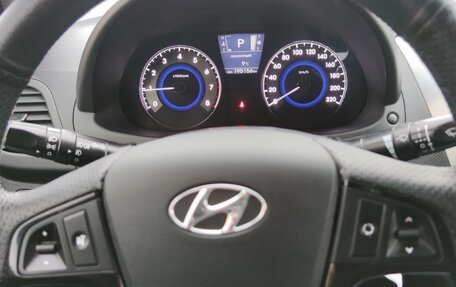 Hyundai Solaris II рестайлинг, 2012 год, 668 000 рублей, 10 фотография