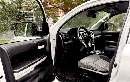 Toyota Tundra II, 2021 год, 5 550 000 рублей, 6 фотография