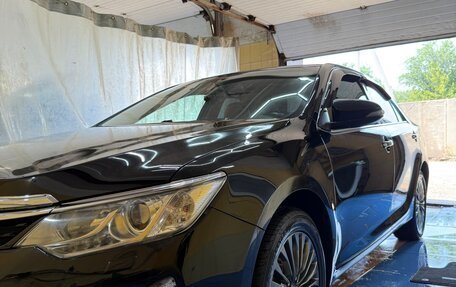 Toyota Camry, 2017 год, 2 000 000 рублей, 1 фотография