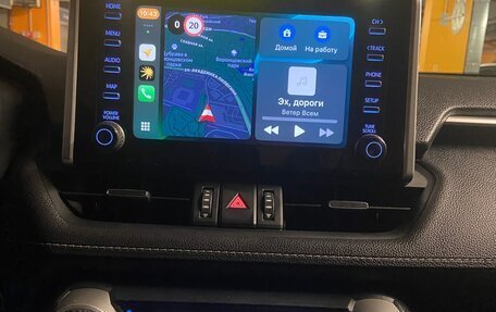 Toyota RAV4, 2022 год, 4 000 000 рублей, 8 фотография