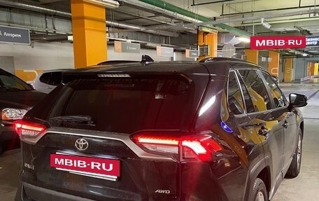 Toyota RAV4, 2022 год, 4 000 000 рублей, 5 фотография