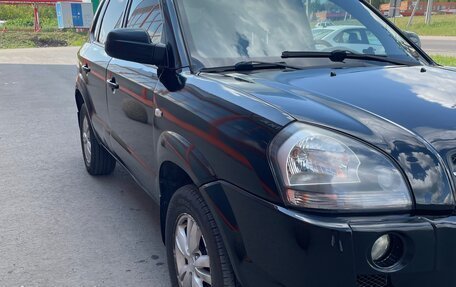 Hyundai Tucson III, 2008 год, 735 000 рублей, 2 фотография