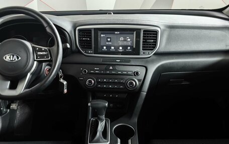 KIA Sportage IV рестайлинг, 2019 год, 2 359 000 рублей, 12 фотография