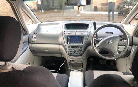 Toyota Opa I рестайлинг, 2000 год, 458 000 рублей, 2 фотография