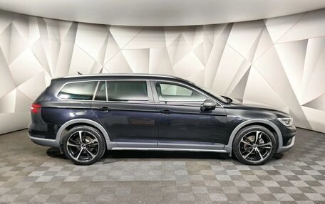 Volkswagen Passat B8 рестайлинг, 2018 год, 2 749 000 рублей, 6 фотография