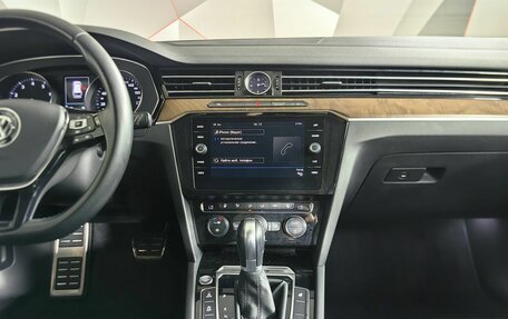 Volkswagen Passat B8 рестайлинг, 2018 год, 2 749 000 рублей, 15 фотография