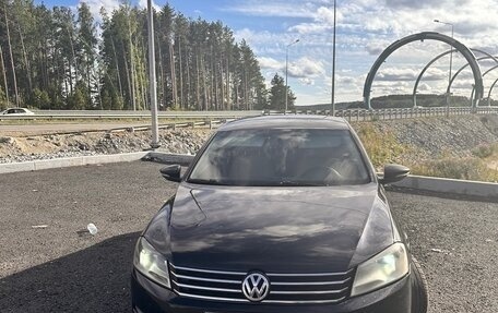 Volkswagen Passat B7, 2011 год, 950 000 рублей, 1 фотография