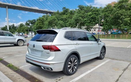 Volkswagen Tiguan II, 2021 год, 4 280 000 рублей, 12 фотография