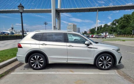 Volkswagen Tiguan II, 2021 год, 4 280 000 рублей, 18 фотография