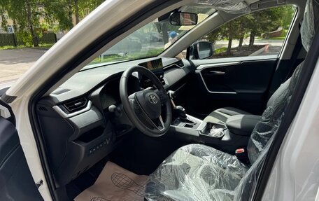 Toyota RAV4, 2025 год, 3 780 000 рублей, 9 фотография