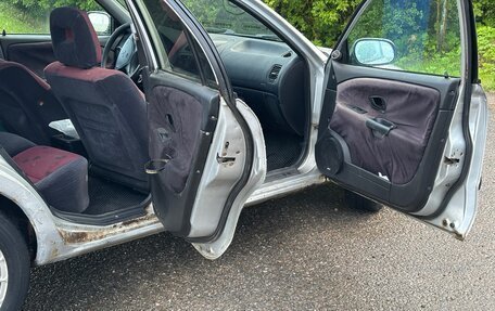 Mitsubishi Carisma I, 2000 год, 240 000 рублей, 9 фотография