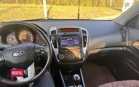 KIA cee'd I рестайлинг, 2010 год, 740 000 рублей, 4 фотография