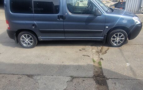 Peugeot Partner II рестайлинг 2, 2011 год, 545 000 рублей, 4 фотография