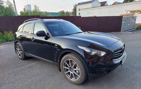 Infiniti QX70, 2015 год, 1 950 000 рублей, 2 фотография