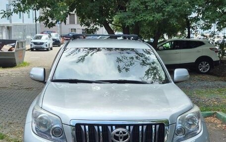Toyota Land Cruiser Prado 150 рестайлинг 2, 2013 год, 3 000 000 рублей, 9 фотография