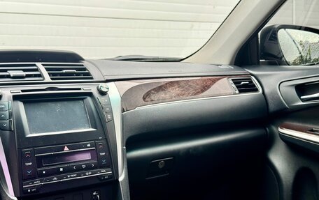 Toyota Camry, 2018 год, 2 050 000 рублей, 11 фотография