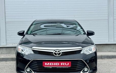 Toyota Camry, 2018 год, 2 050 000 рублей, 2 фотография