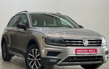 Volkswagen Tiguan II, 2019 год, 2 600 000 рублей, 3 фотография