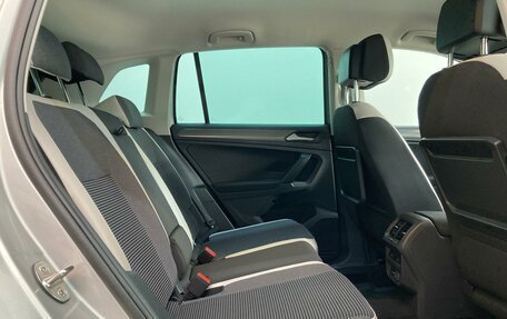 Volkswagen Tiguan II, 2019 год, 2 600 000 рублей, 16 фотография