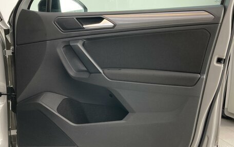 Volkswagen Tiguan II, 2019 год, 2 600 000 рублей, 18 фотография